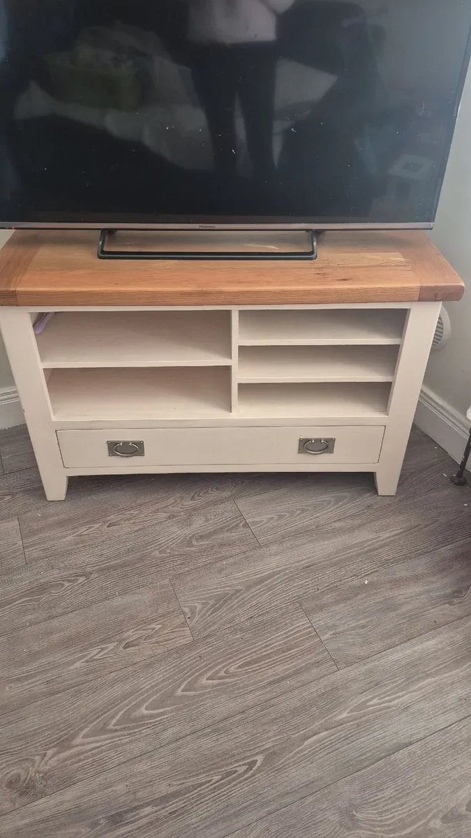 Tv stand - Image 2