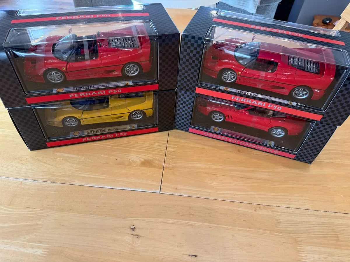 Shell Ferrari 1/18 Diecast Model Cars - Image 1