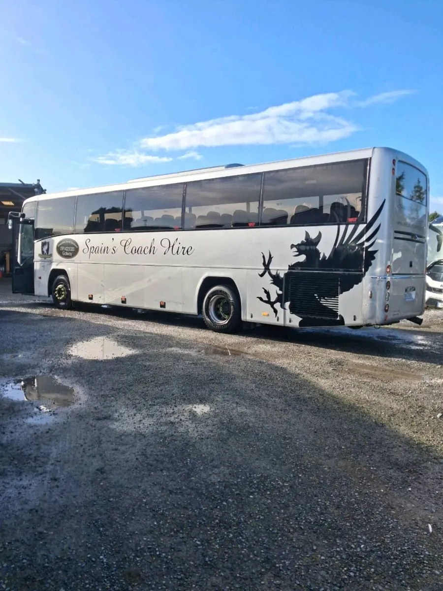 Plaxton 57 Seater - Image 2