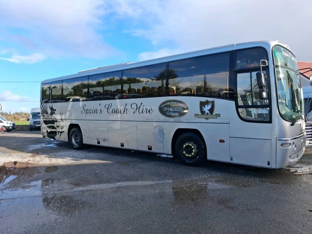 Plaxton 57 Seater - Image 1