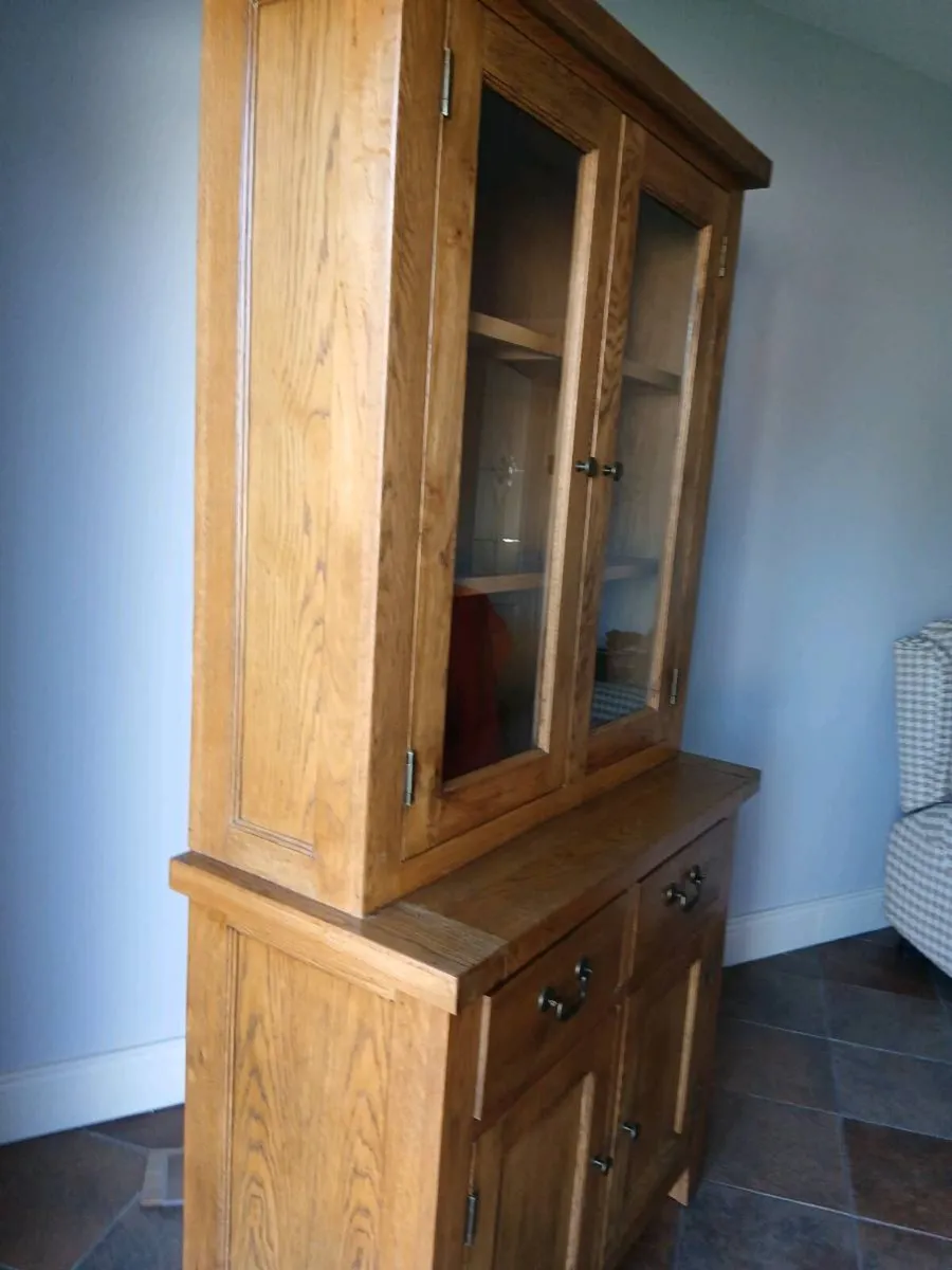 SOLID OAK FREE STANDING CABINET LIKE NEW - Image 2