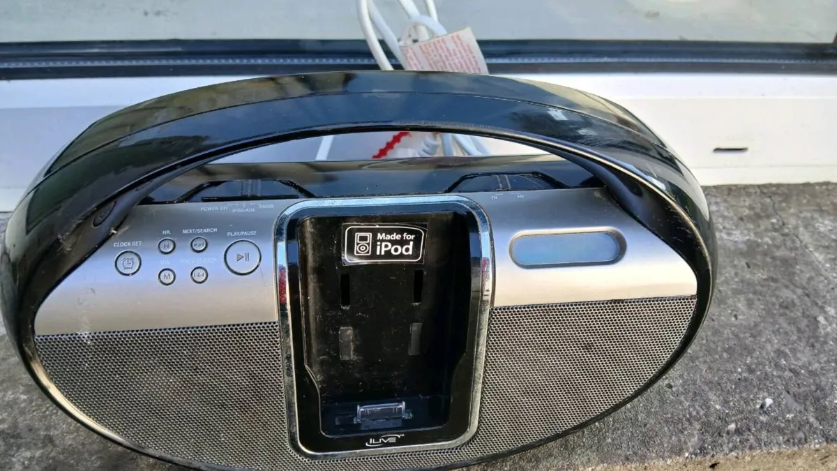 Radio - Image 4