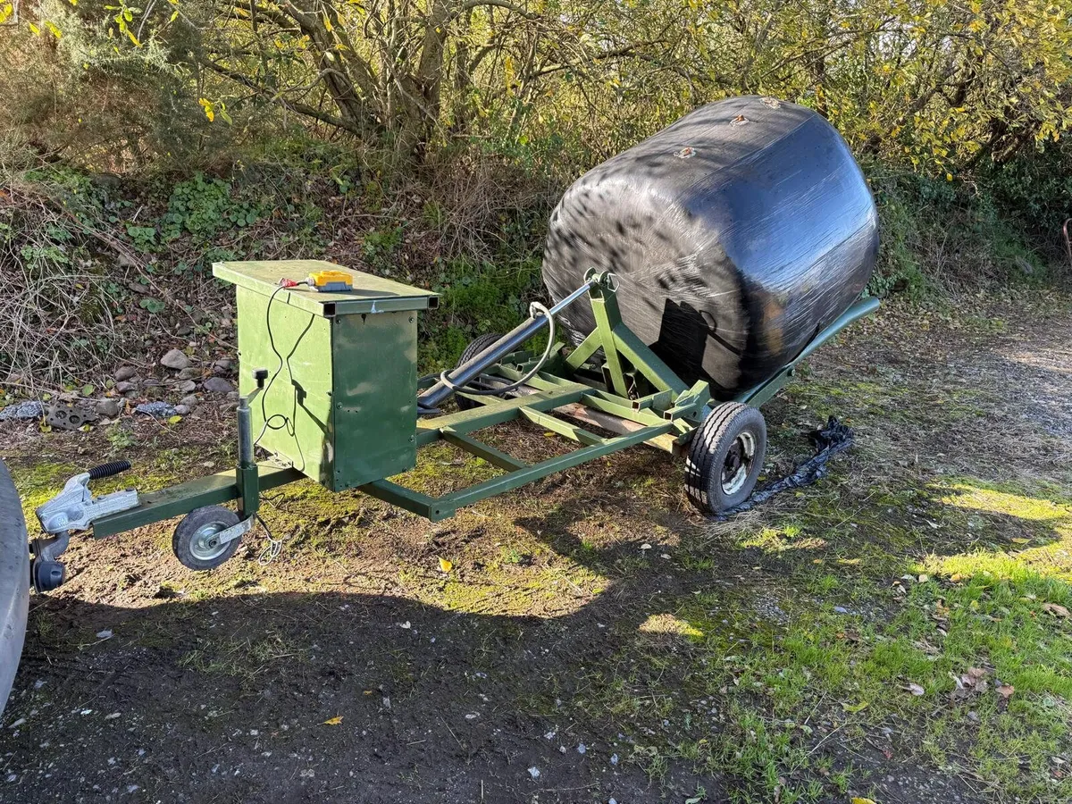 Push button bale lifter - Image 4
