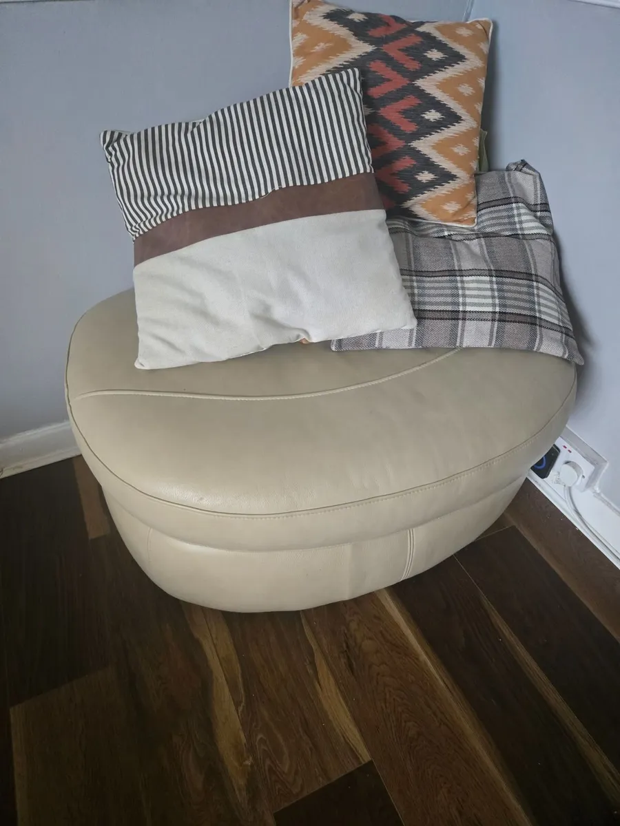 Sofas - Image 2