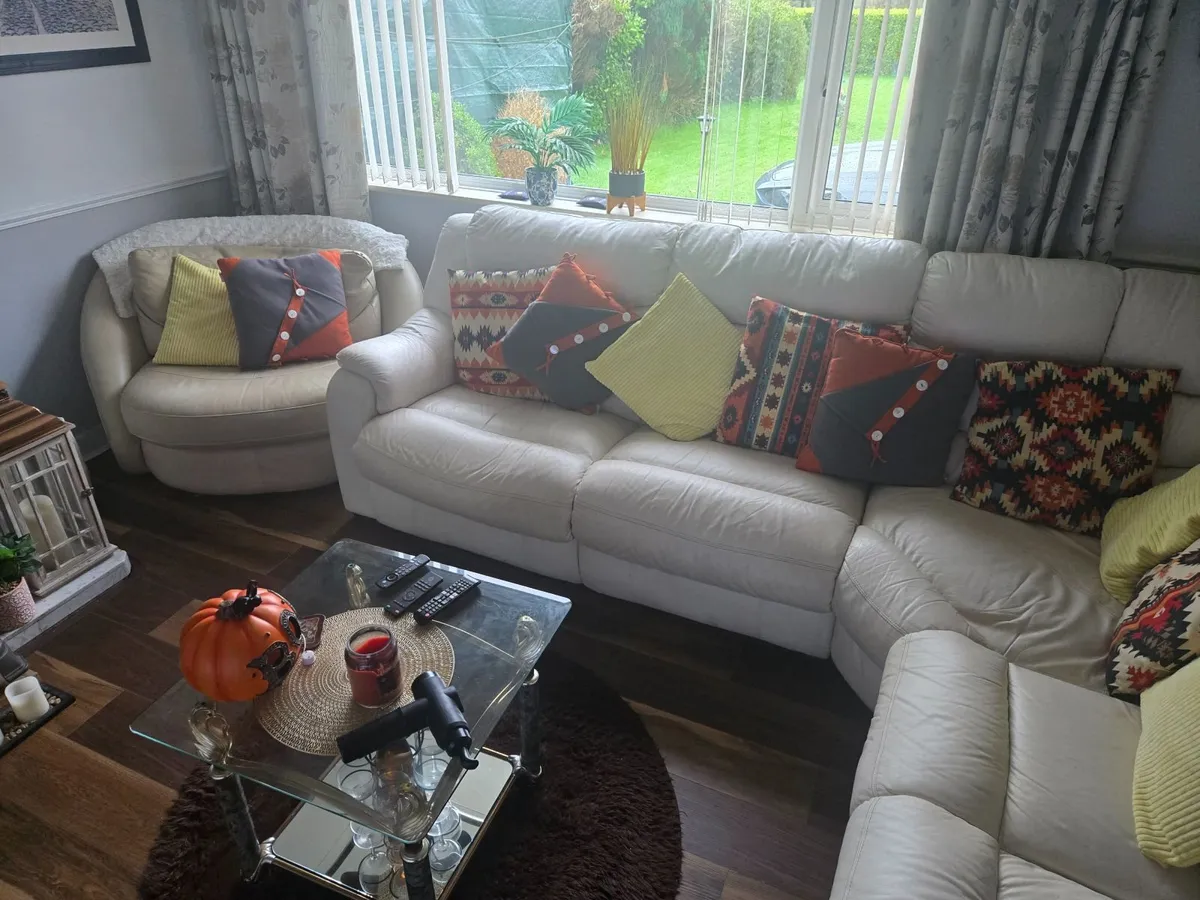 Sofas - Image 4