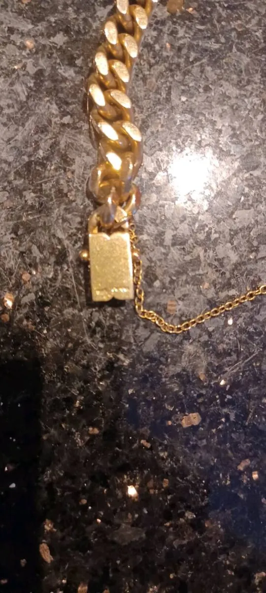 Gold mens bracelet. - Image 2