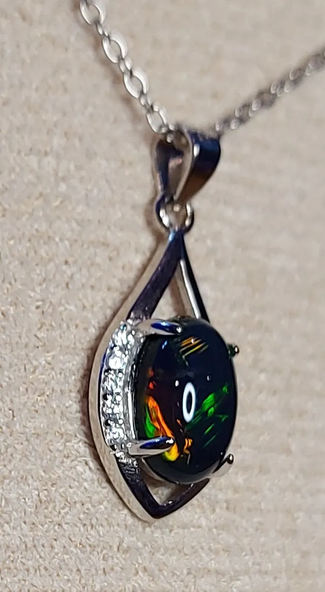 Black Opal 1ct S925 Rhodium plated Necklace - Image 3