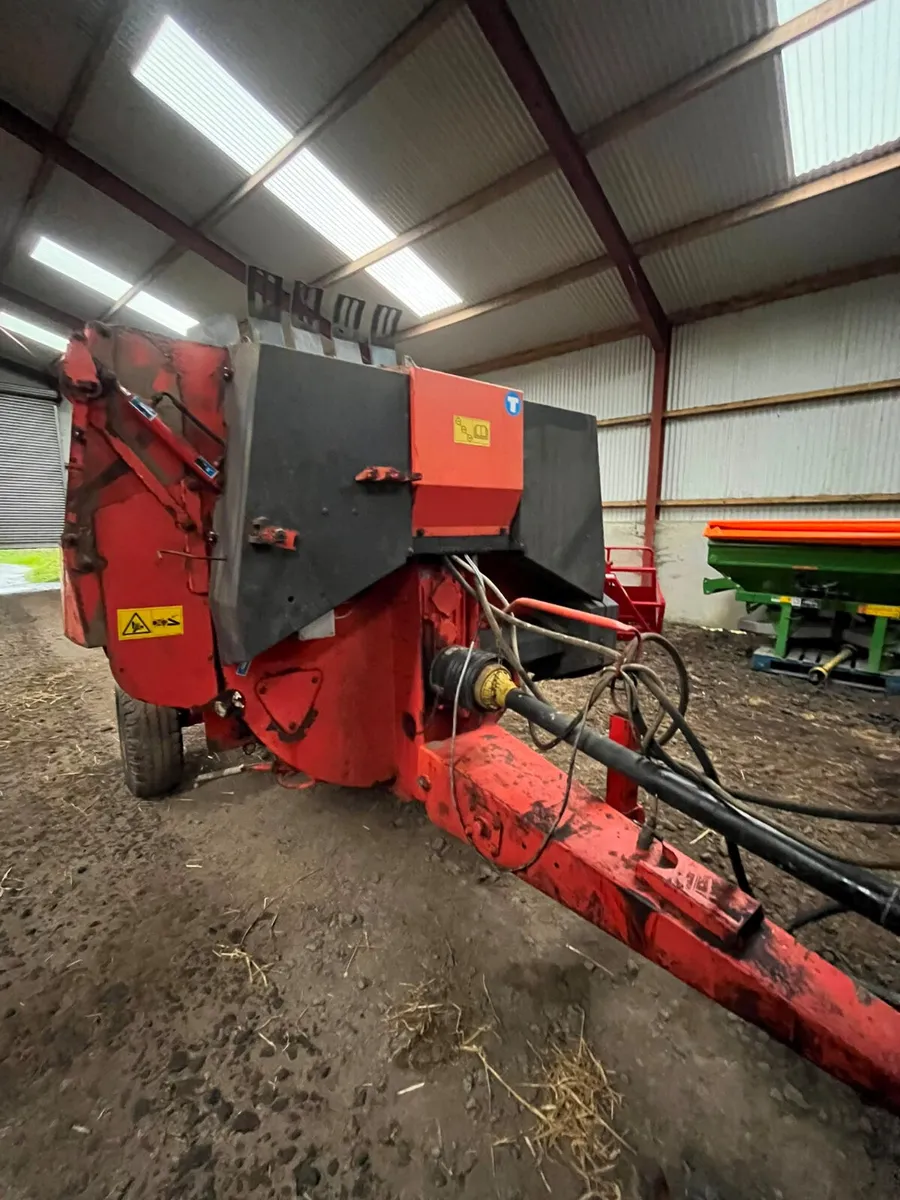 KUHN 3560 IN FERMANAGH - Image 1