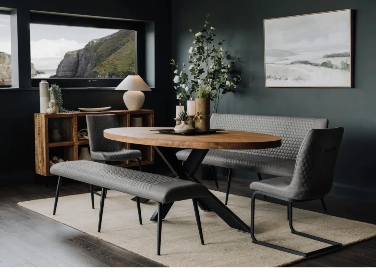 Oval Oak Dining Table 200cm Brand anew - Image 3