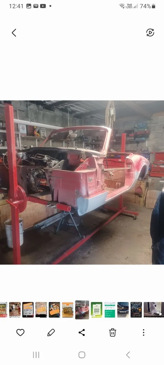 Car body rotisserie, rollover jig. - Image 1