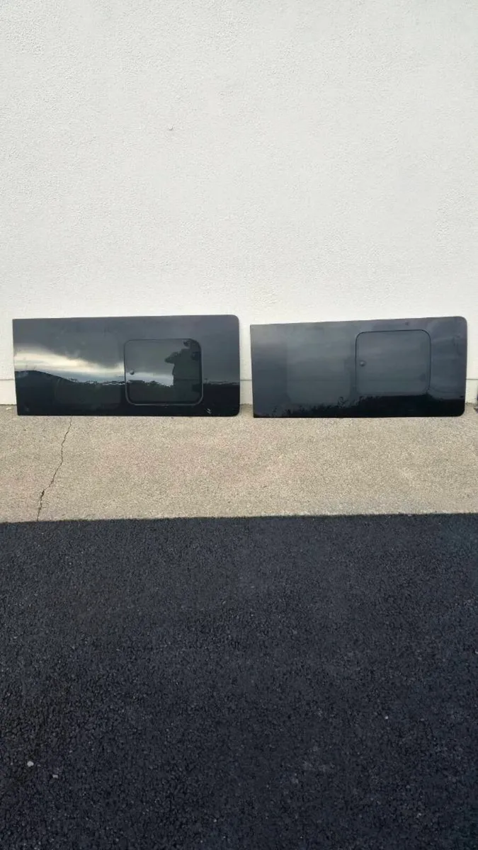 2025 Ford Custom windows - Image 1