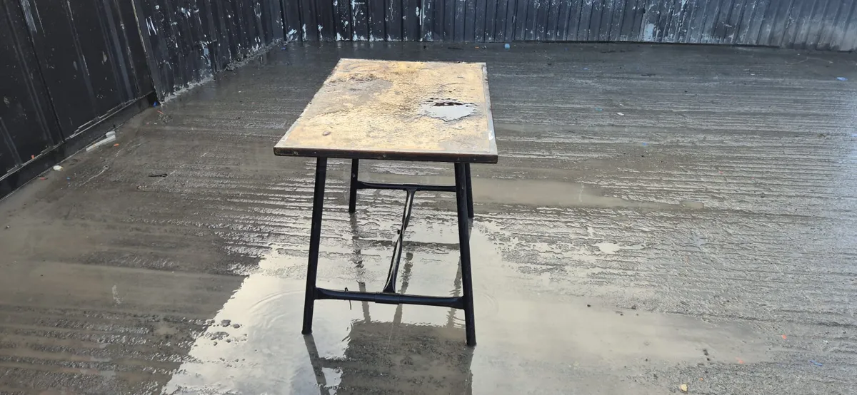 Heavy-duty portable site folding workbench - Image 4