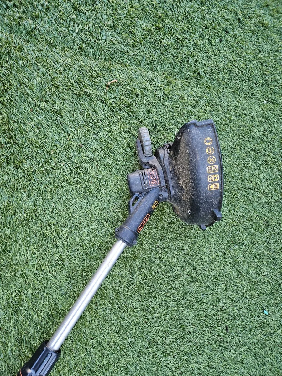 Strimmer 18v battery Black and Decker - Image 2