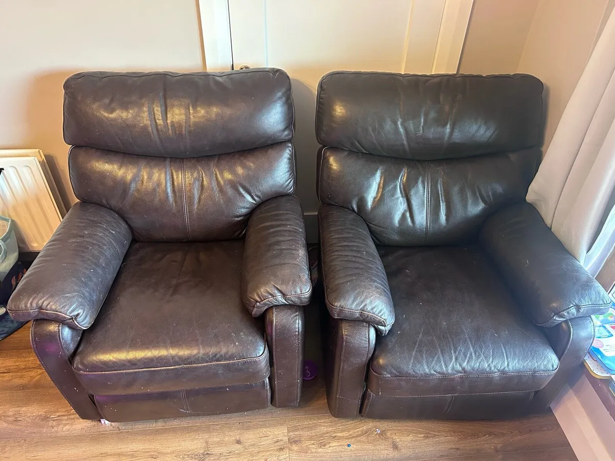 Brown Leather Couch  3-Piece Recliner Suite - Image 3