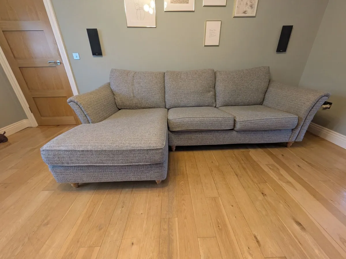 Corner sofa - Image 1