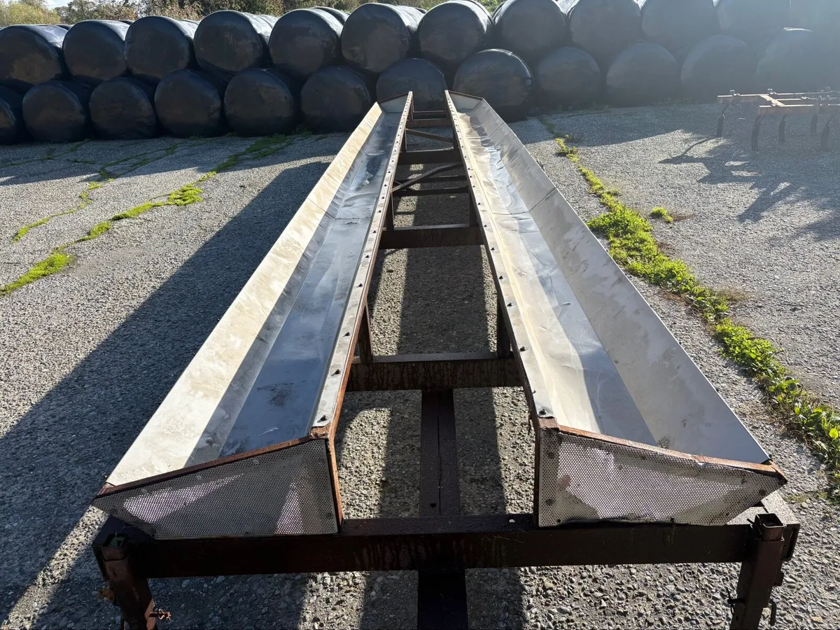 Trough on wheels - Image 1