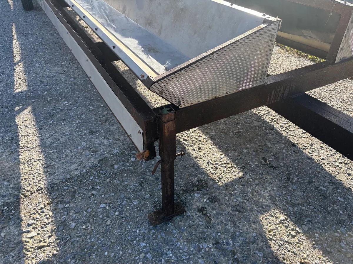 Trough on wheels - Image 2
