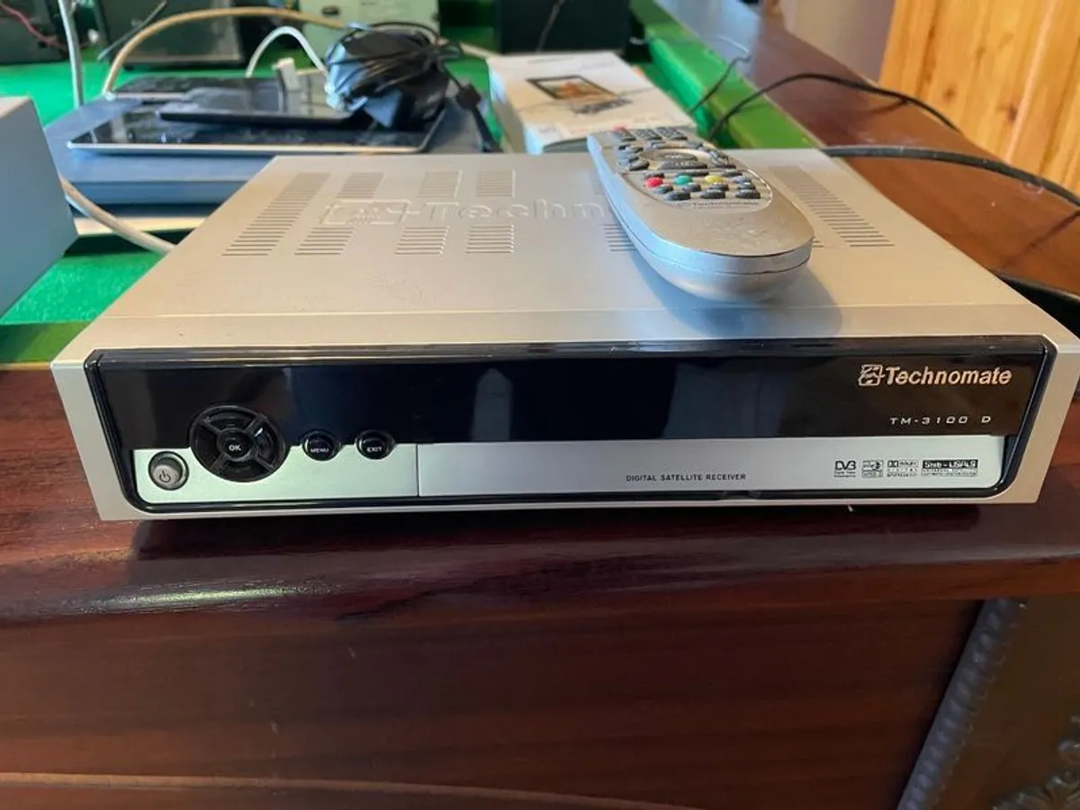 Pioneer DVD player, Philips Blu-ray player and Skytronic amplifier - Image 4