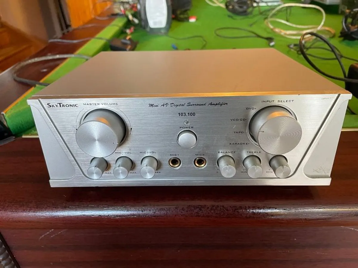 Pioneer DVD player, Philips Blu-ray player and Skytronic amplifier - Image 3