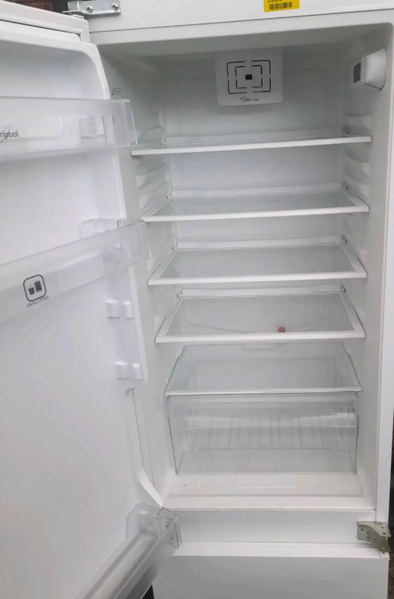 Integrated fridge freezer for sale - Image 3