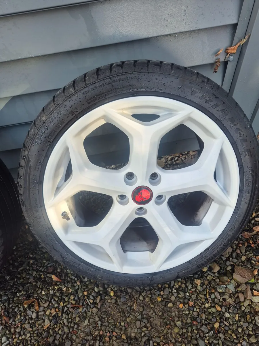 Alloy wheels - Image 1