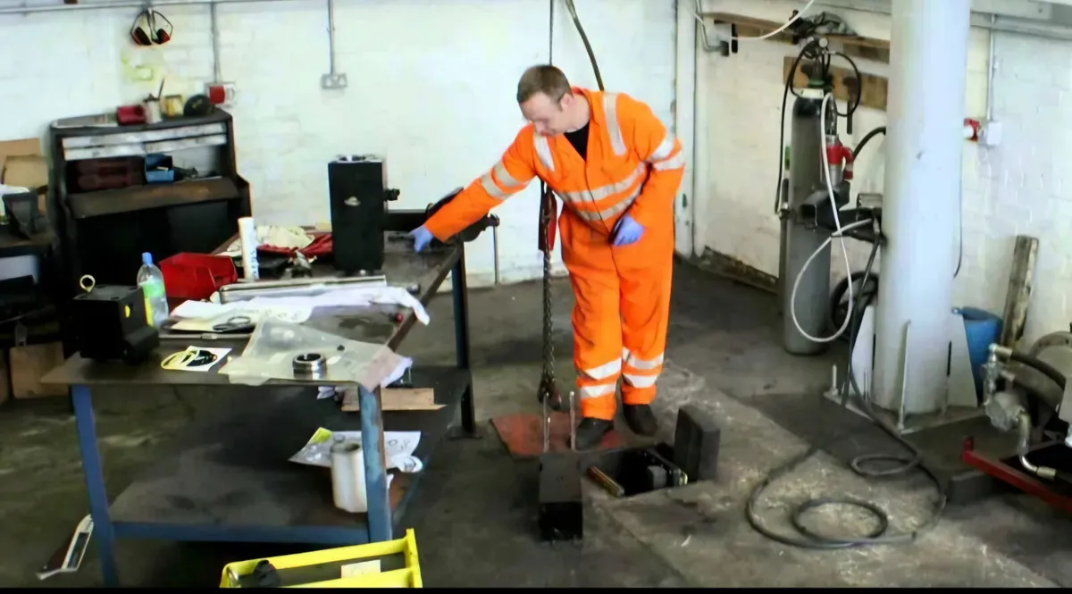 Rock Breaker Repairs. - Image 2