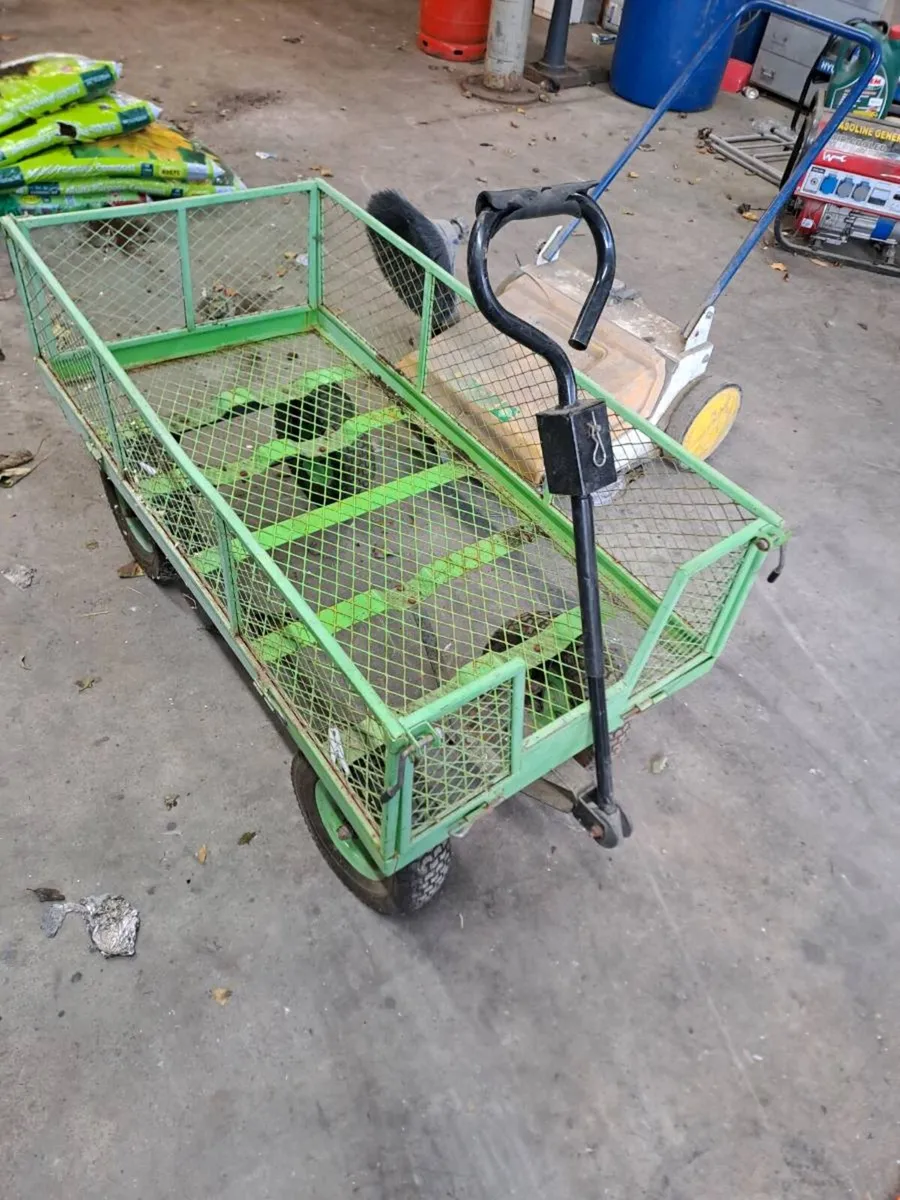 Yard sweeper and trolley - Image 2