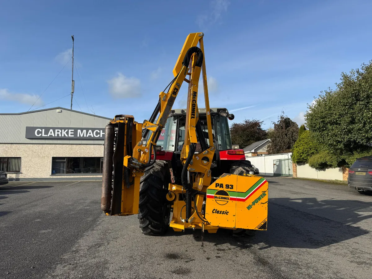 McConnel PA93 Classic Hedgecutter - Image 1
