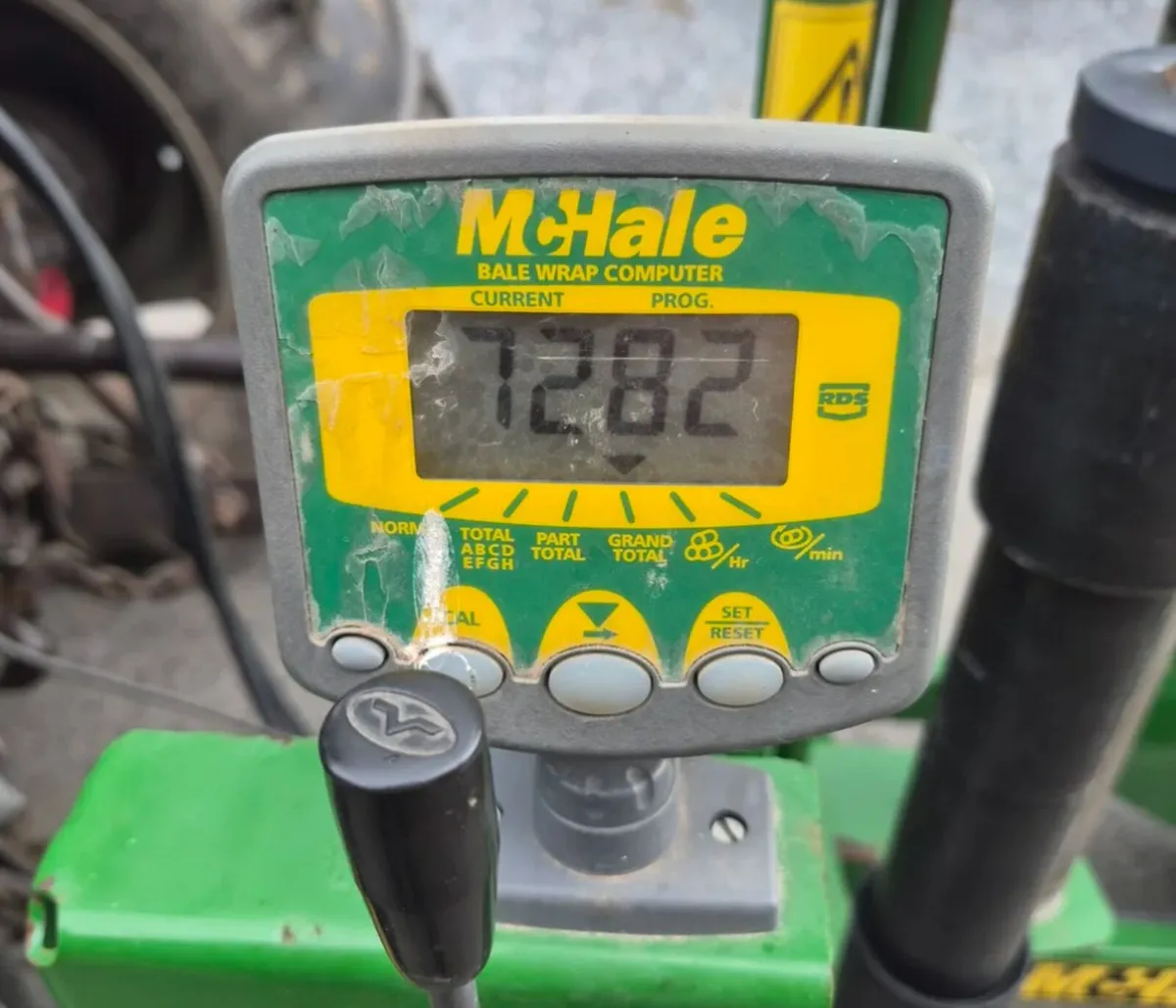 MCHALE 995LM SMALL BALE WRAPPER - Image 4