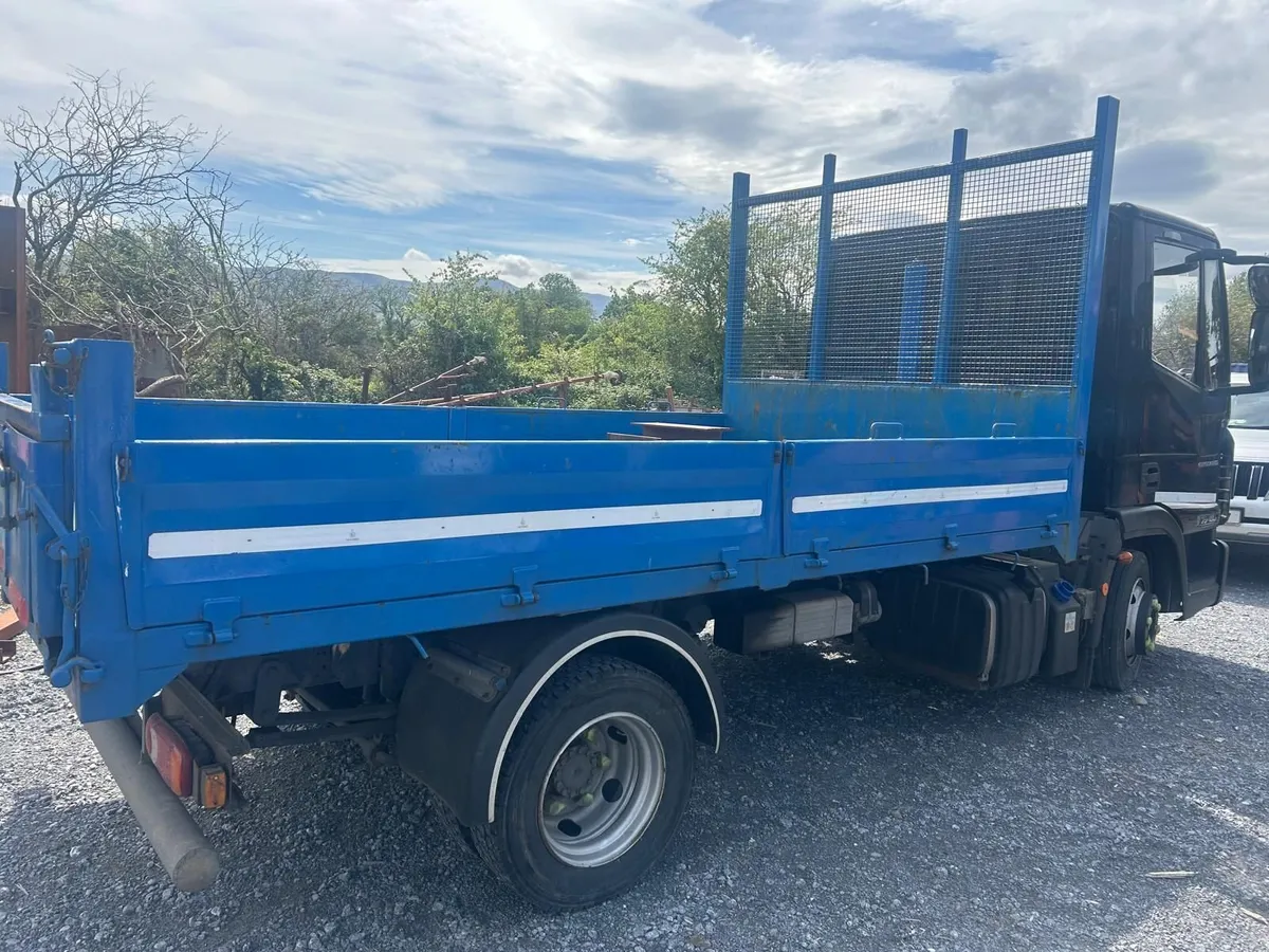 Iveco 7.5 Tonne Tipper Truck - 2018 - Manual - Image 4