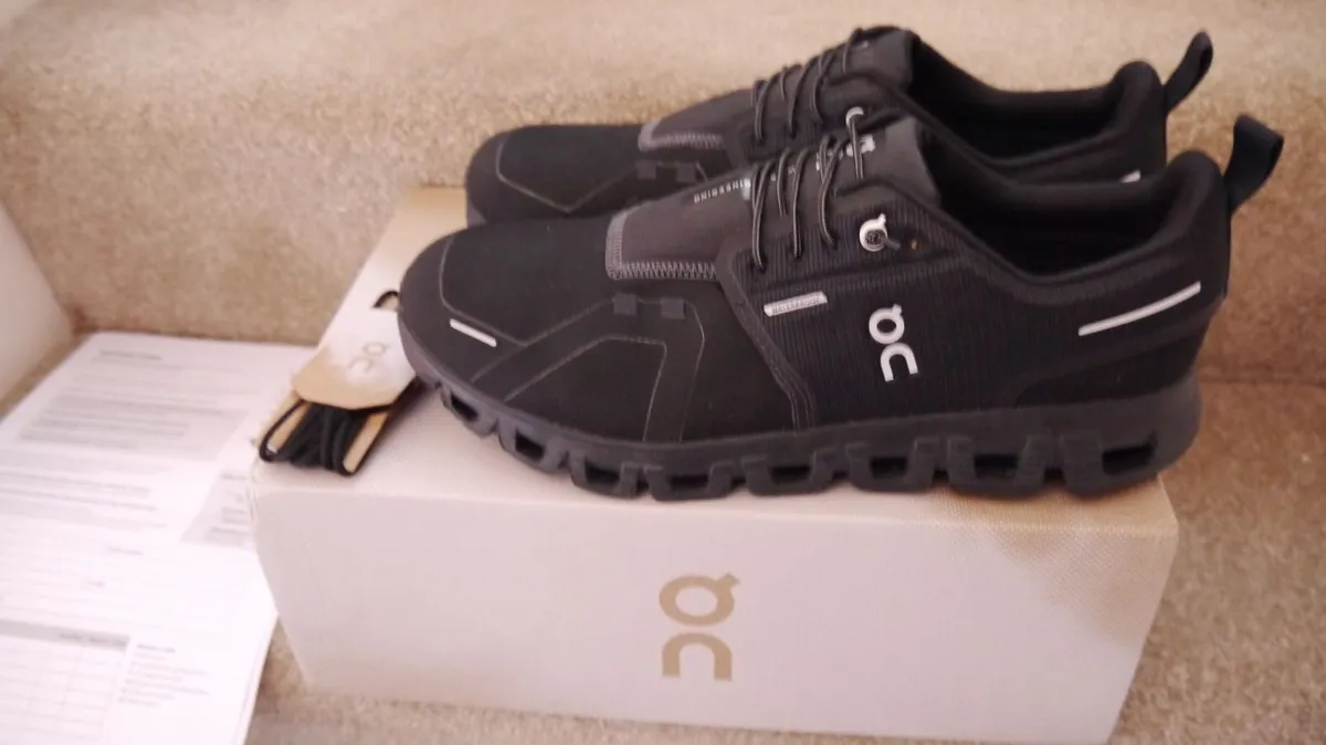 NEW On Cloud 6 WP Trainers Size 11UK - Water Proof - Image 3