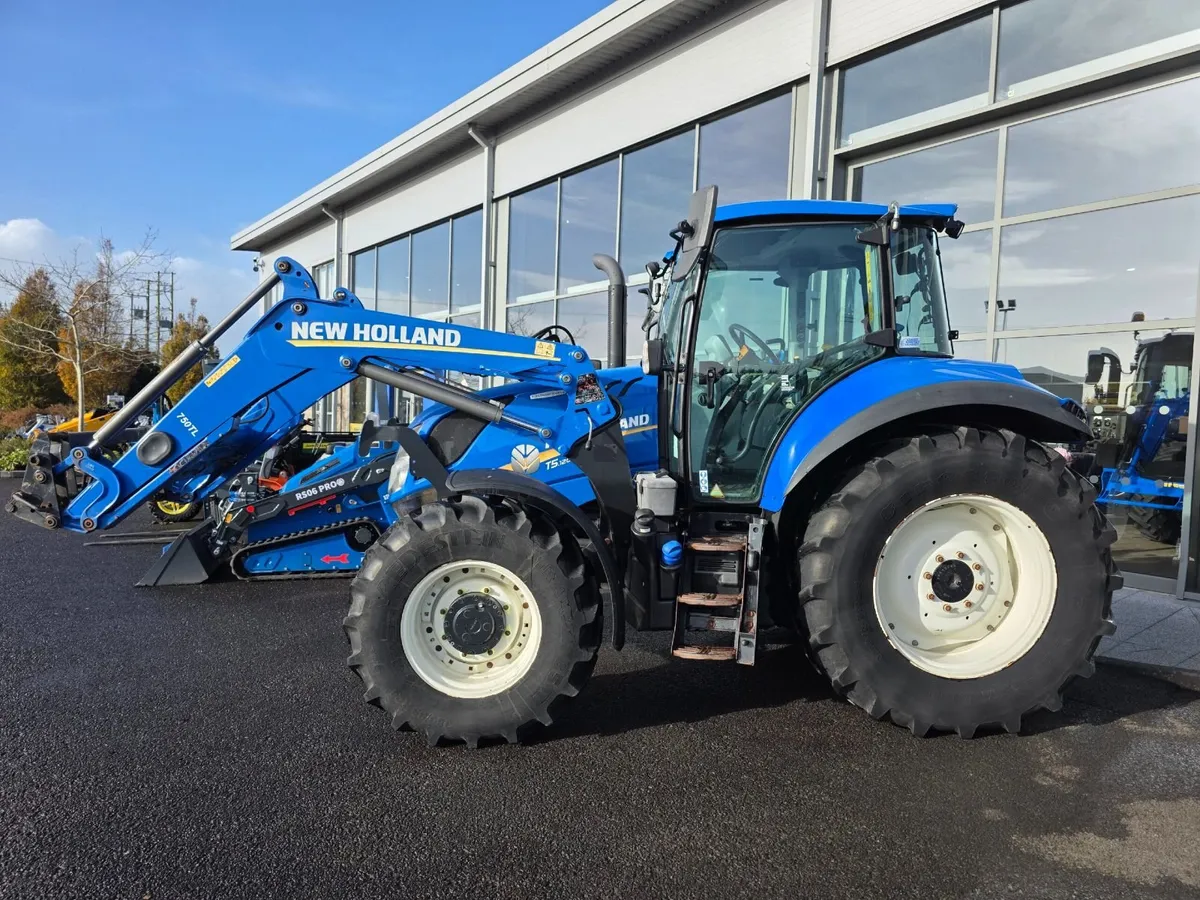 2019 New Holland T5.120 Electro Command + Loader - Image 4