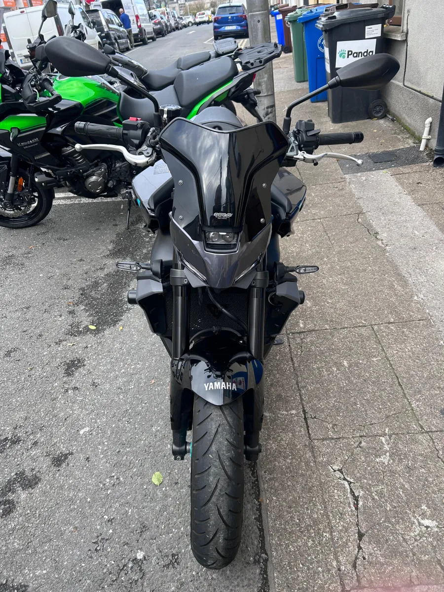 241 Yamaha MT 09 - Image 3