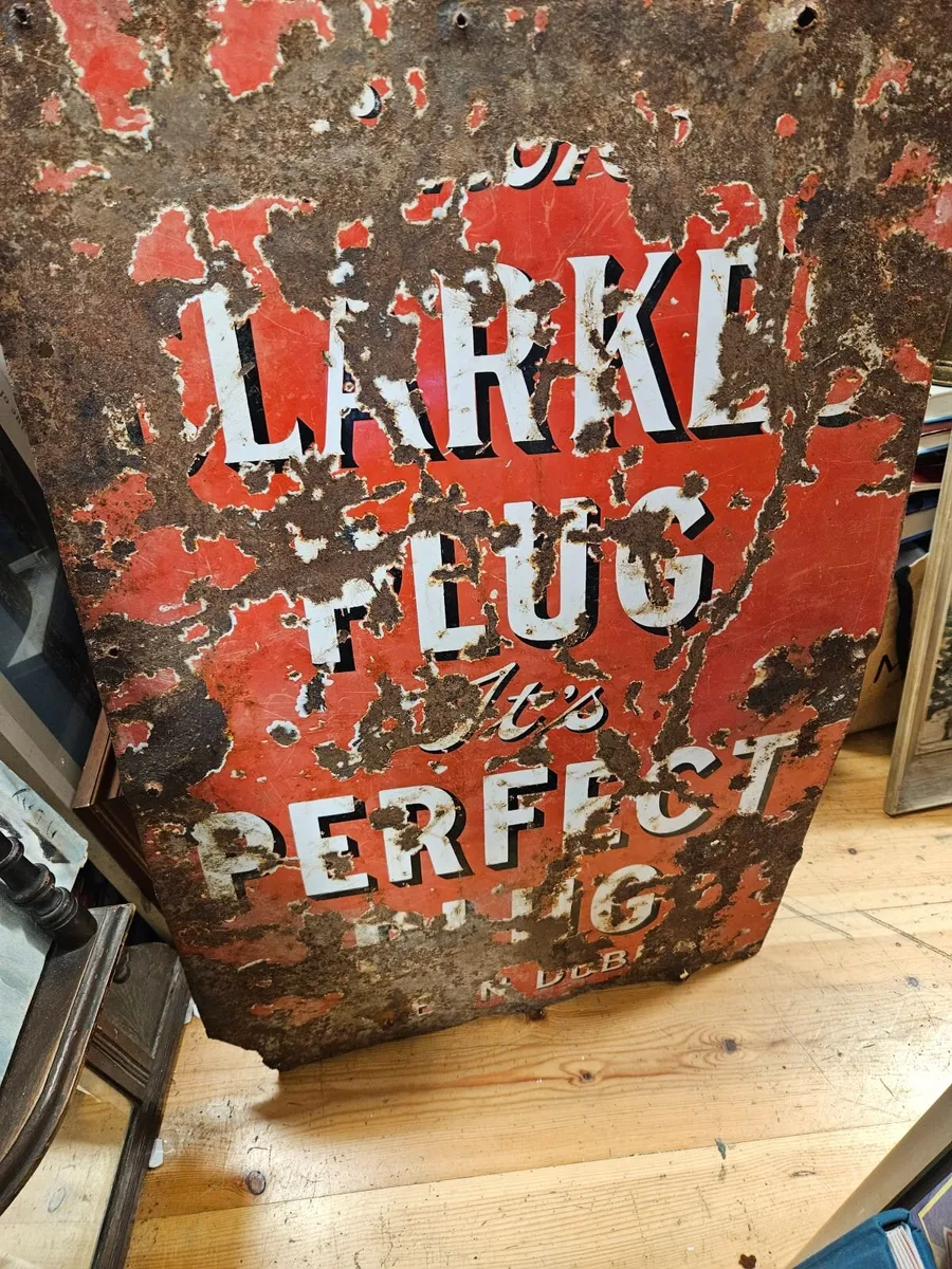 Vintage Clarkes Dublin Plug Tobacco Sign - Image 4