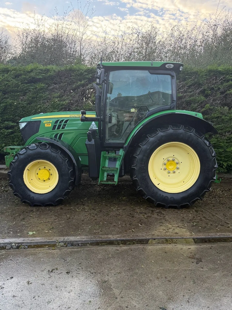 6125R John Deere - Image 1