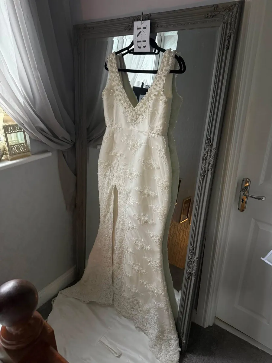 ivory lace and pearl embellished dress - Image 4