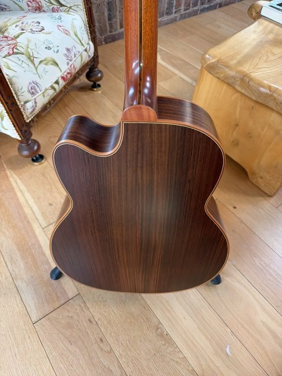 Mcilroy Guitar 12 String Cutaway - Image 4