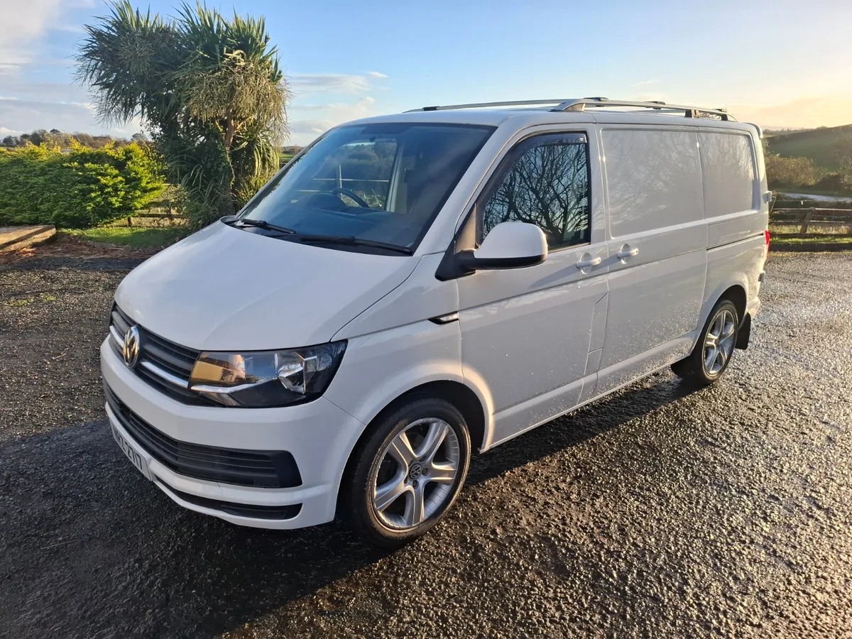 Volkswagen Transporter trendline 6spd - Image 3