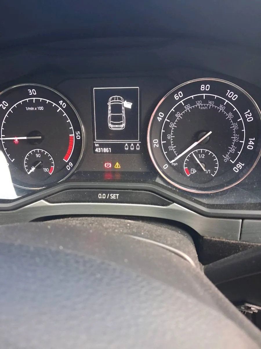 Car - Image 2