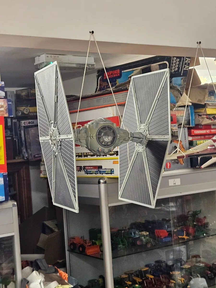 Star Wars Large Tie Fighter