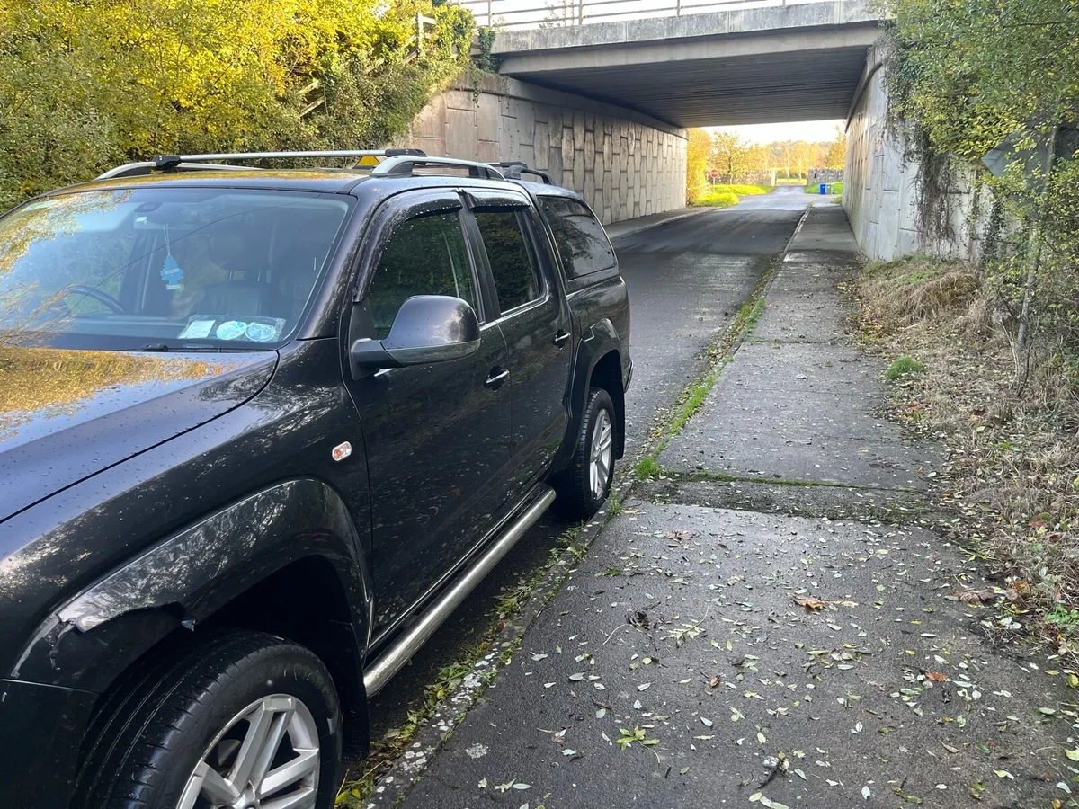 2015 Volkswagen AMAROK - Image 2