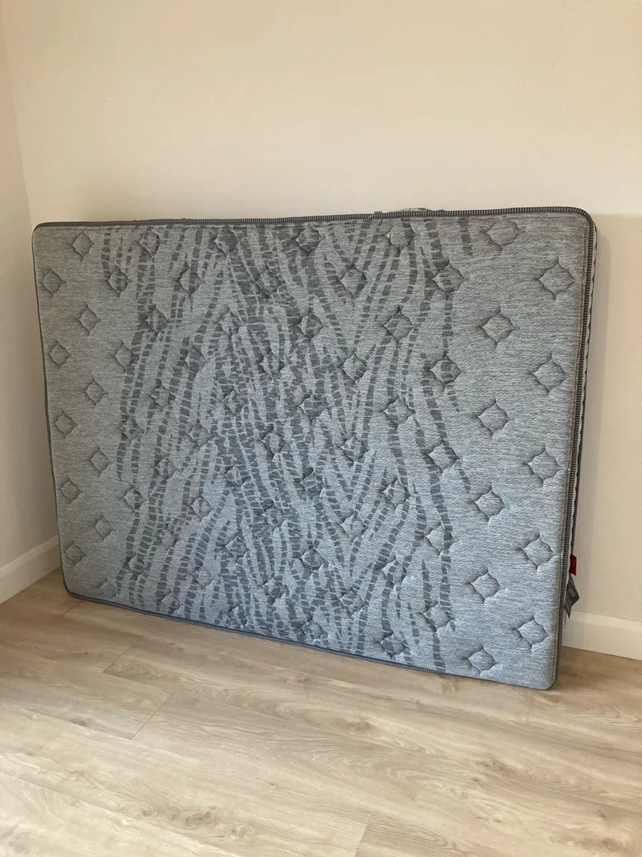 Mattress King Size 5x6’6 - Image 4