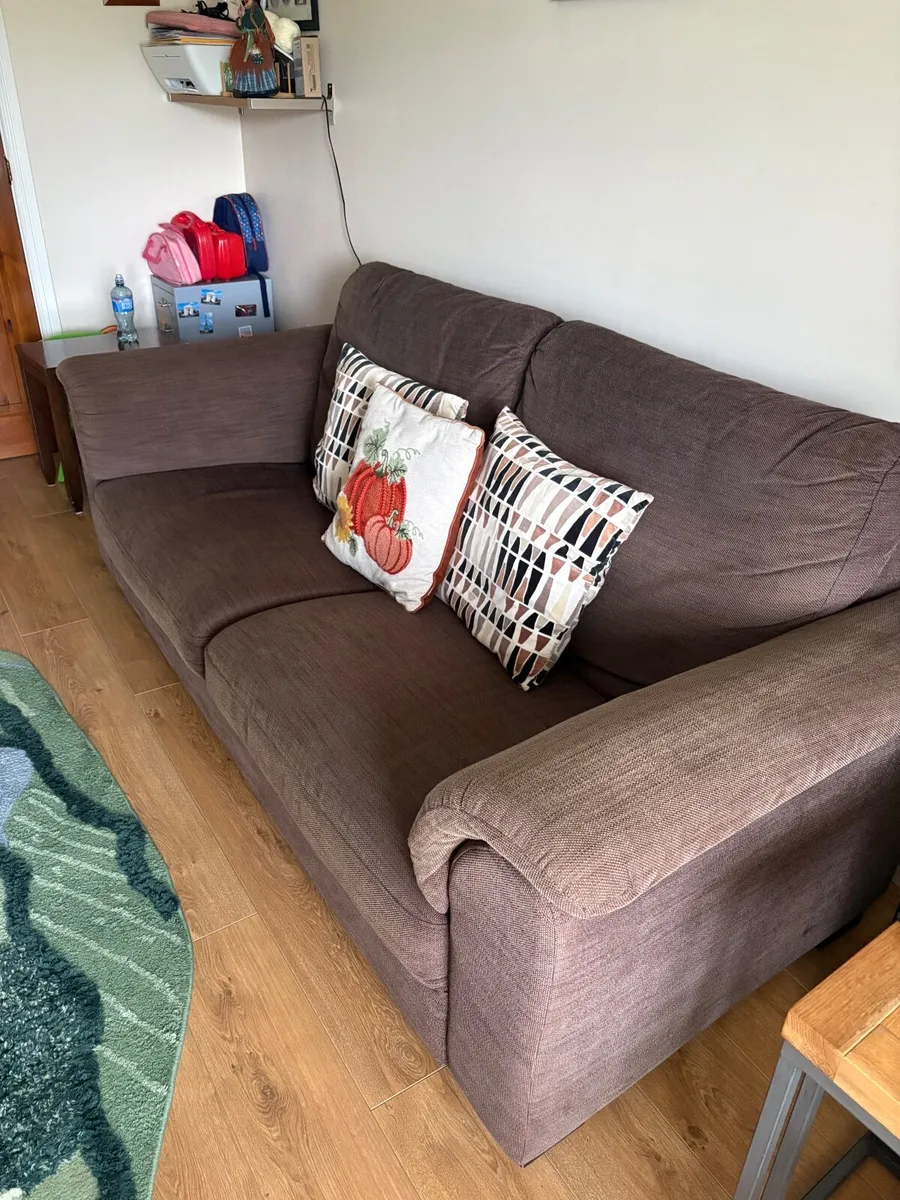 Couch - Image 4