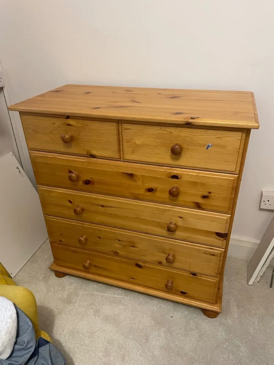 Chest of drawers - Image 1