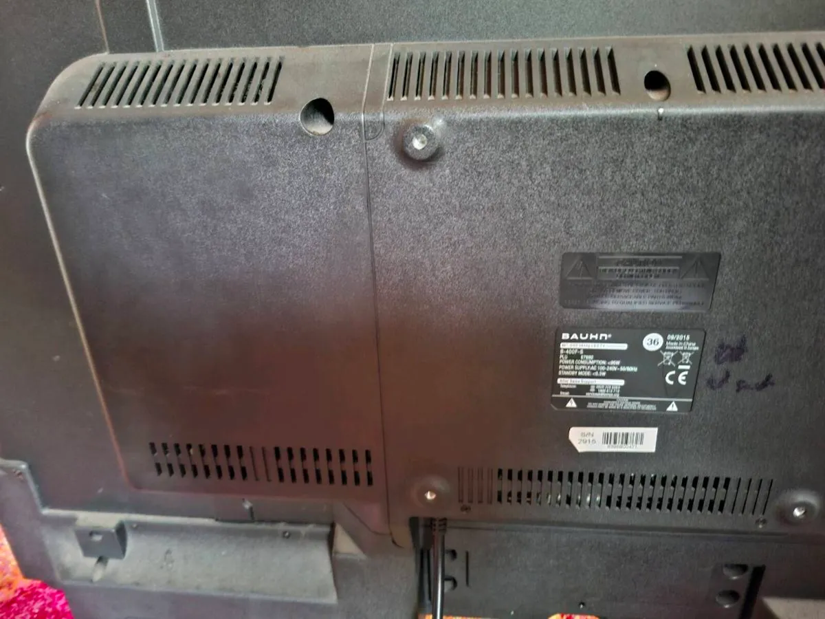 40 INCH LED TV - Image 2