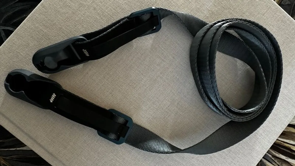Peak Design Slide Lite, Camera Strap, as new - Image 3