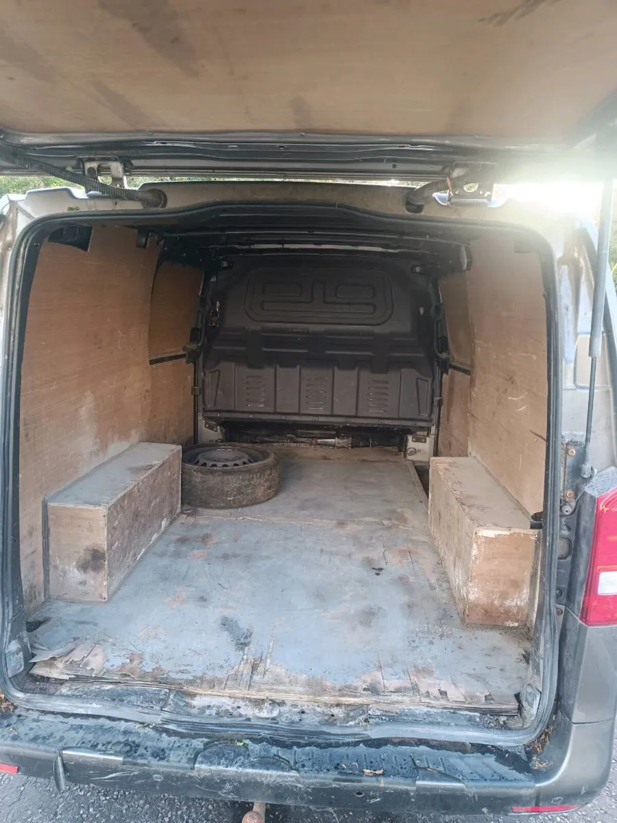 2015 Mercedes Vito 157km - Image 4