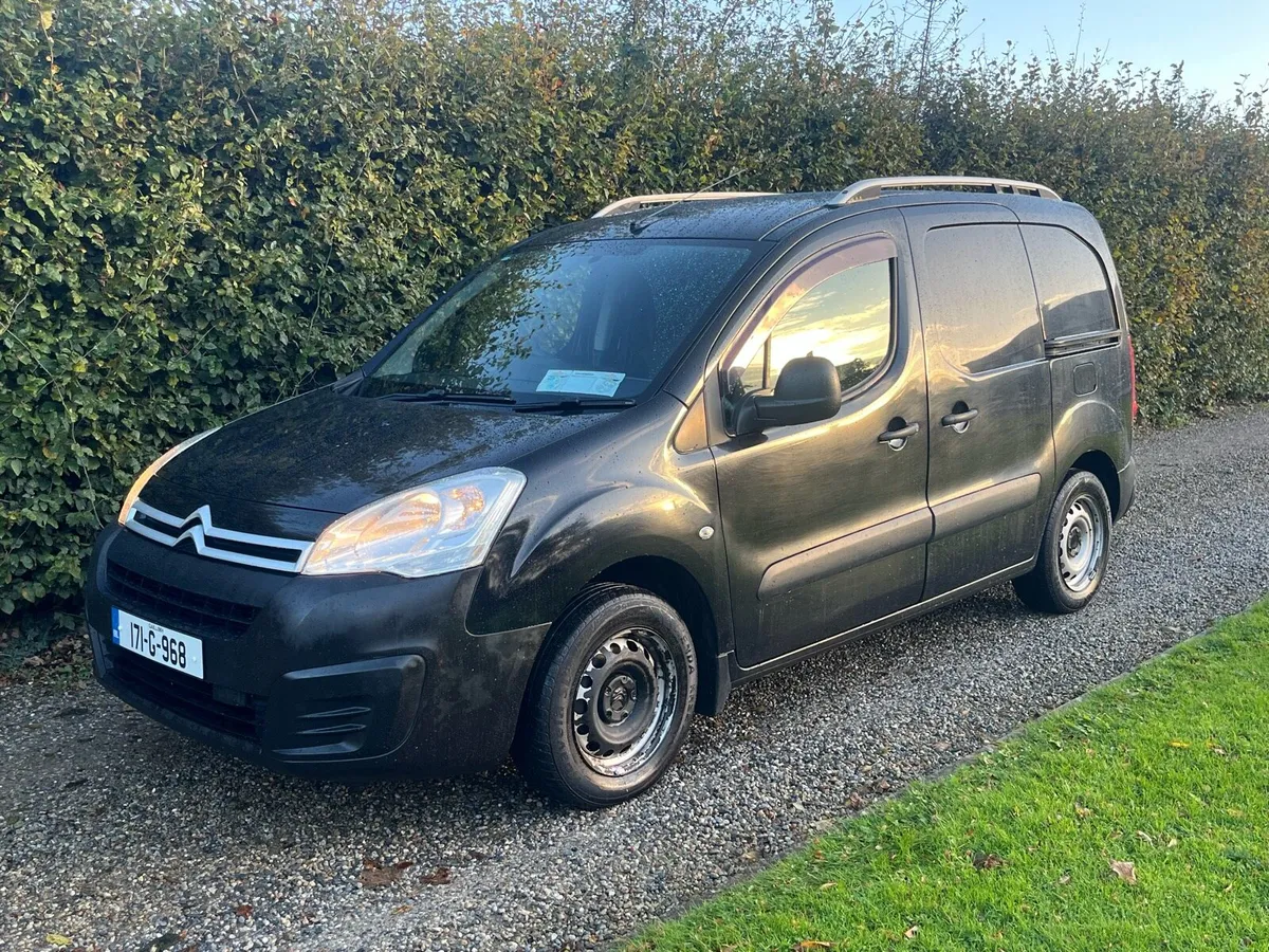 2017 Citroen Berlingo - Image 2