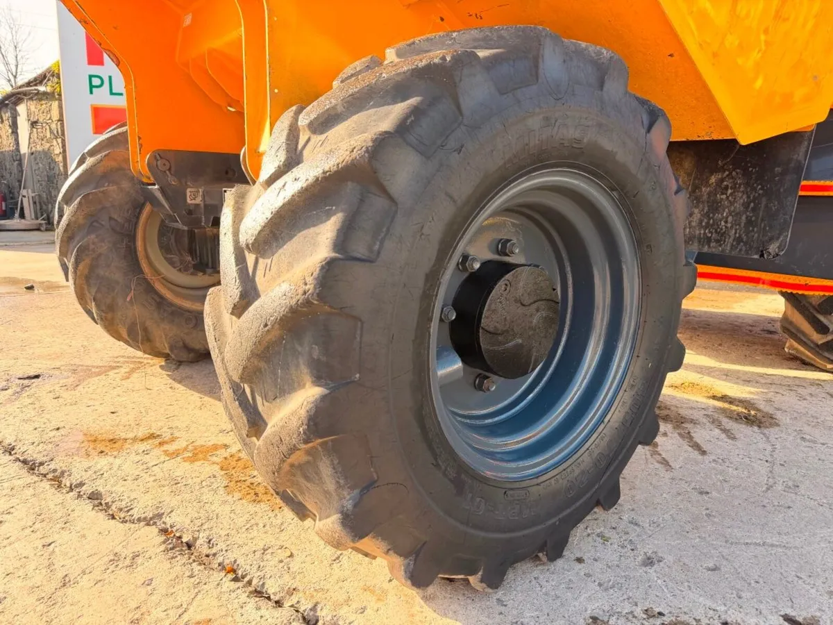 2022 Mecalac 6 ton cabbed dumper ....1,473 hrs ... - Image 4