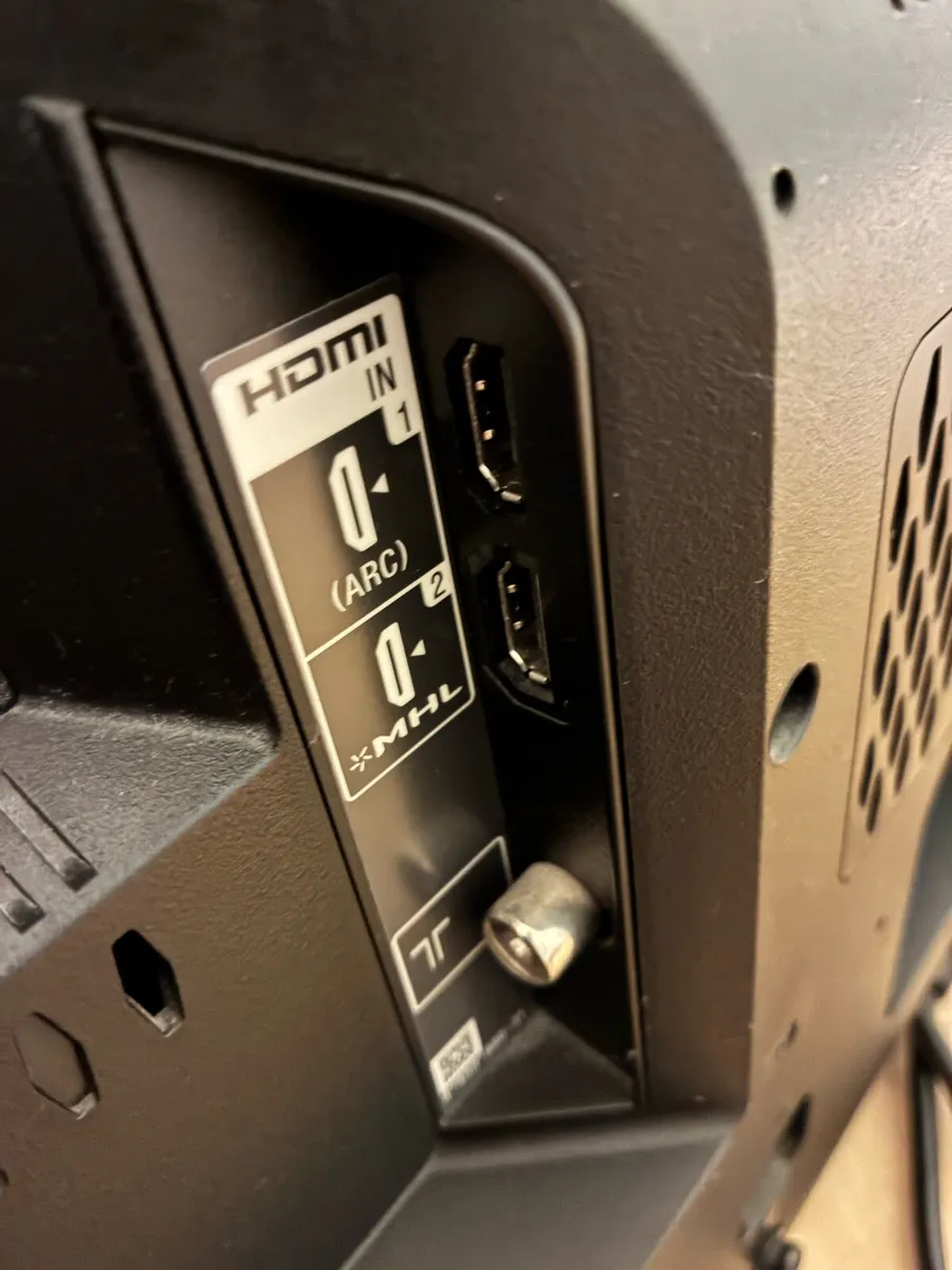 Sony TV - Image 3